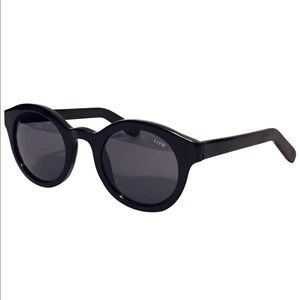 Stylish Livo Louis black frame sunglasses